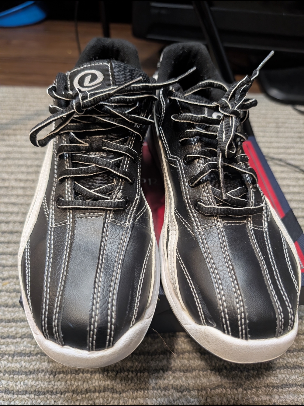 Dexter Jack B2251-1 bowling shoes 🎳 Classic black & white design with Slide-Rit
